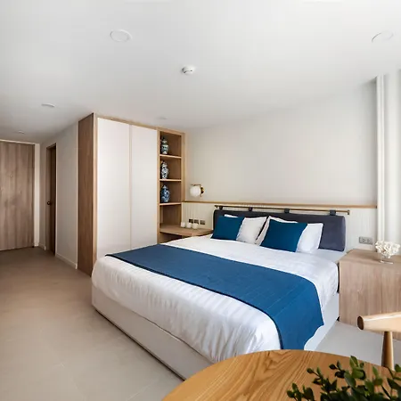 Blu 395 Ari-Saphan Khwai