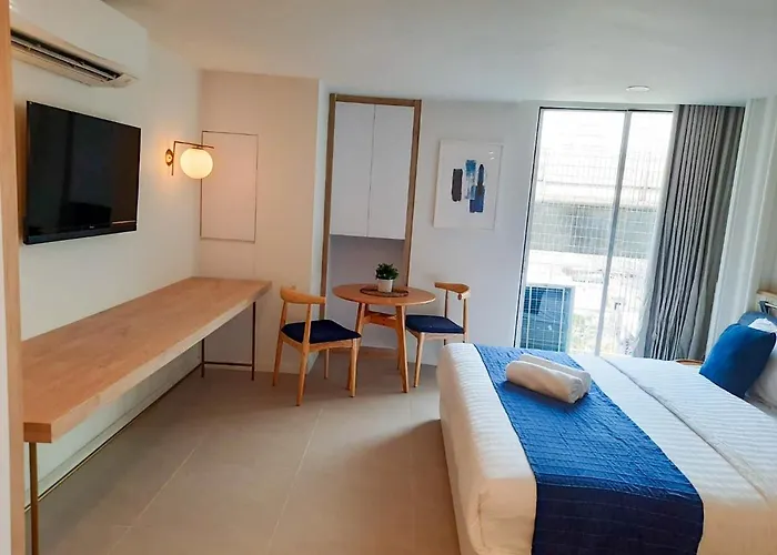 Blu 395 Ari-saphan Khwai ホテル 4*