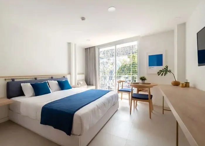 Blu 395 Ari-saphan Khwai
