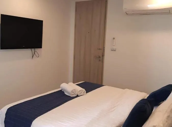 Blu 395 Ari-saphan Khwai Hotel 4*