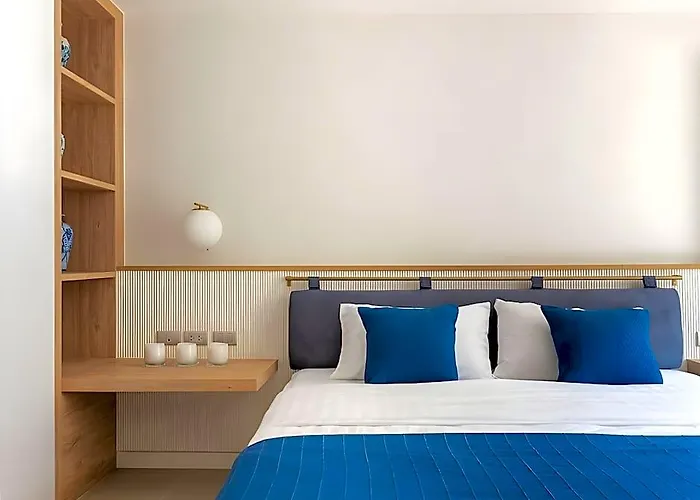 Blu 395 Ari-saphan Khwai